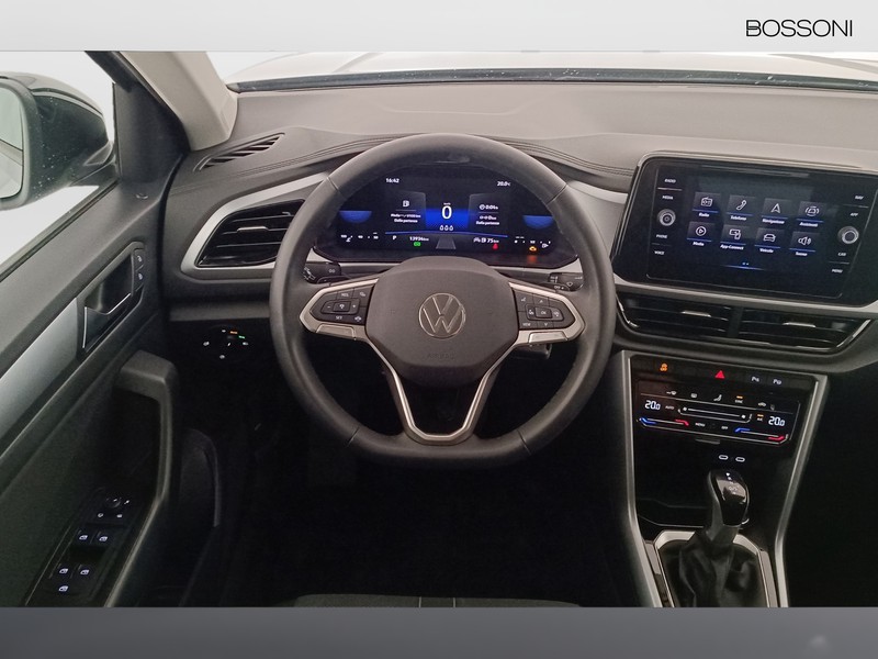 7 - Volkswagen T-Roc 1.5 tsi act sport dsg