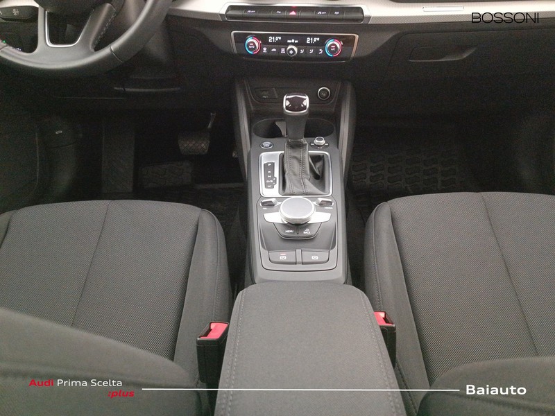 13 - Audi Q2 30 2.0 tdi business s tronic