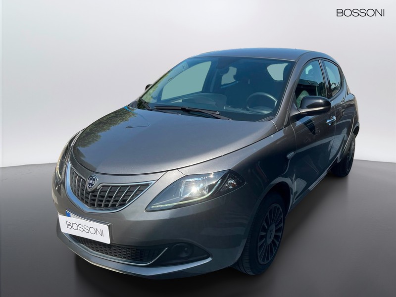 1 - Lancia Ypsilon 1.0 firefly hybrid 70cv silver s&s