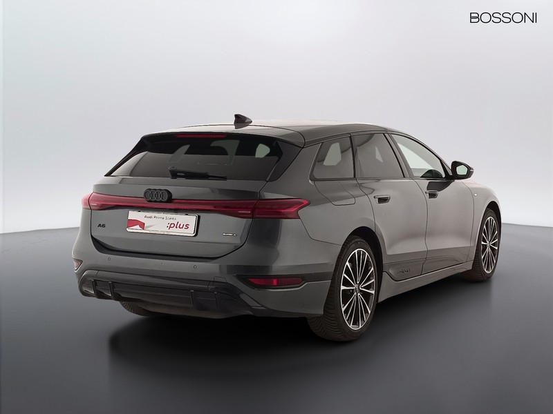 13 - Audi A6 e-tron avant s line edition quattro 428cv