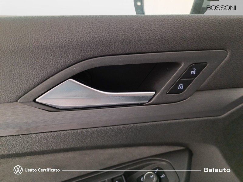 19 - Volkswagen Golf 2.0 tdi scr 115cv style