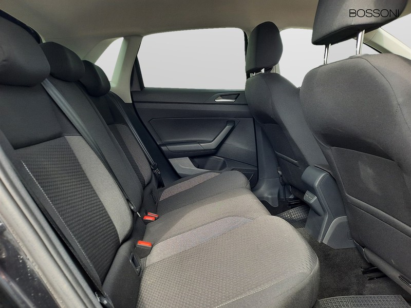 13 - Volkswagen Polo 1.0 evo 80cv life