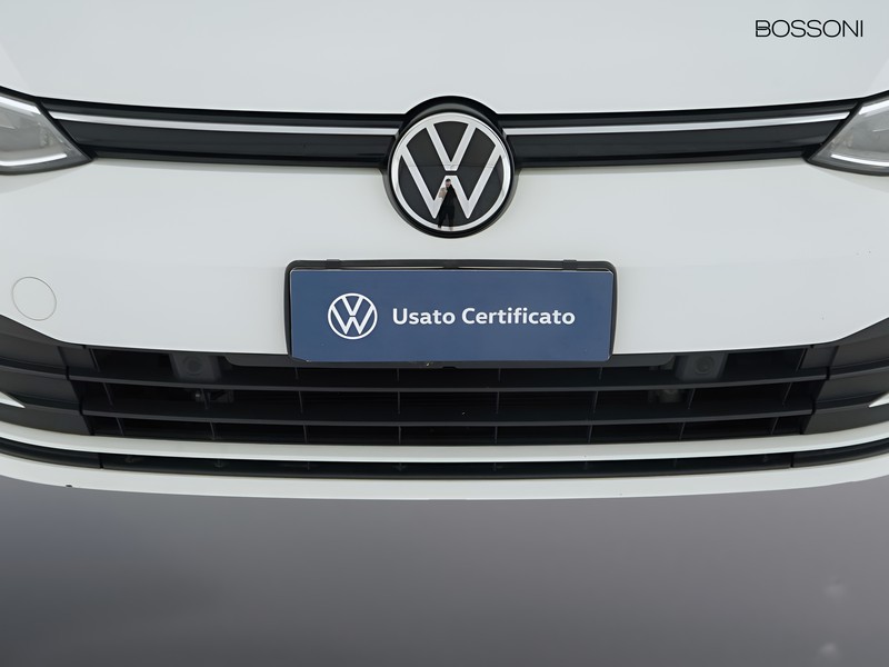 13 - Volkswagen Golf 1.5 tgi 130cv life