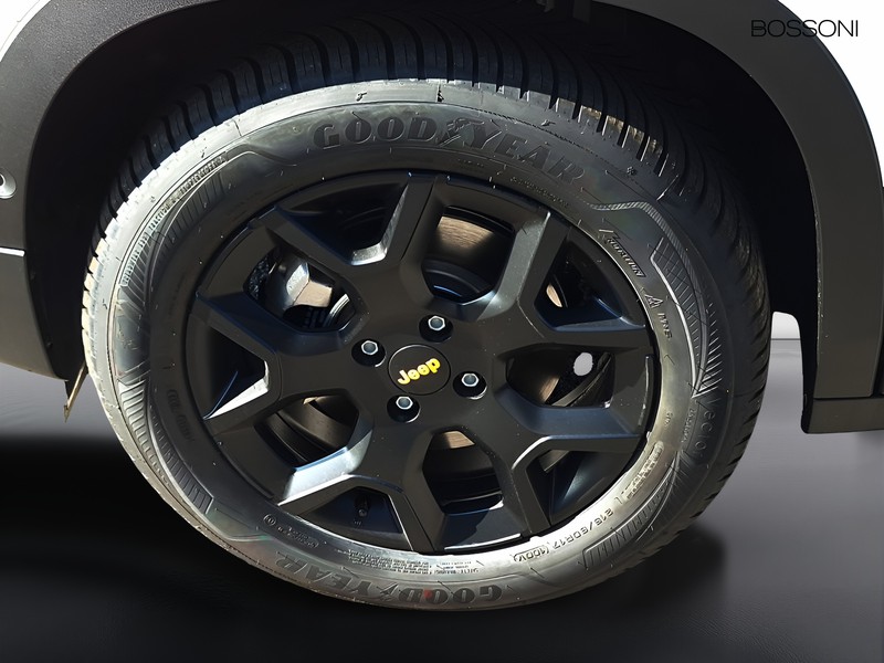 13 - Jeep Avenger 1.2 turbo e-hybrid mhev 145cv the north face 4xe