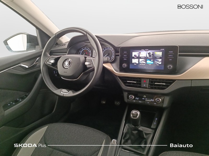 7 - Skoda Kamiq 1.0 tsi 95cv black dots