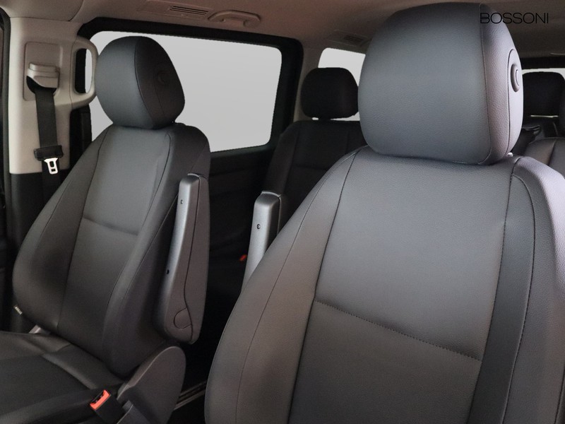 7 - Mercedes Vans Vito tourer 116 cdi long select 4x4 9g-tronic