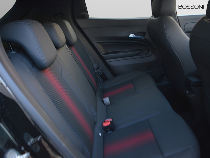 7 - Alfa Romeo Junior 1.2 hybrid 145cv ibrida q4 edct6