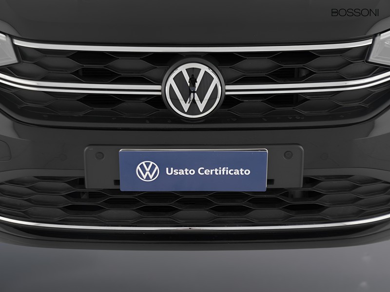 13 - Volkswagen Taigo 1.0 tsi 115cv life