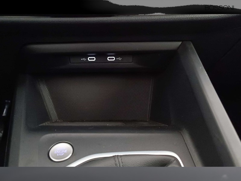 31 - Volkswagen Golf 2.0 tdi scr 115cv life