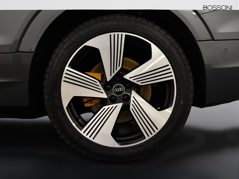 13 - Audi e-tron sportback 50 s line edition quattro cvt
