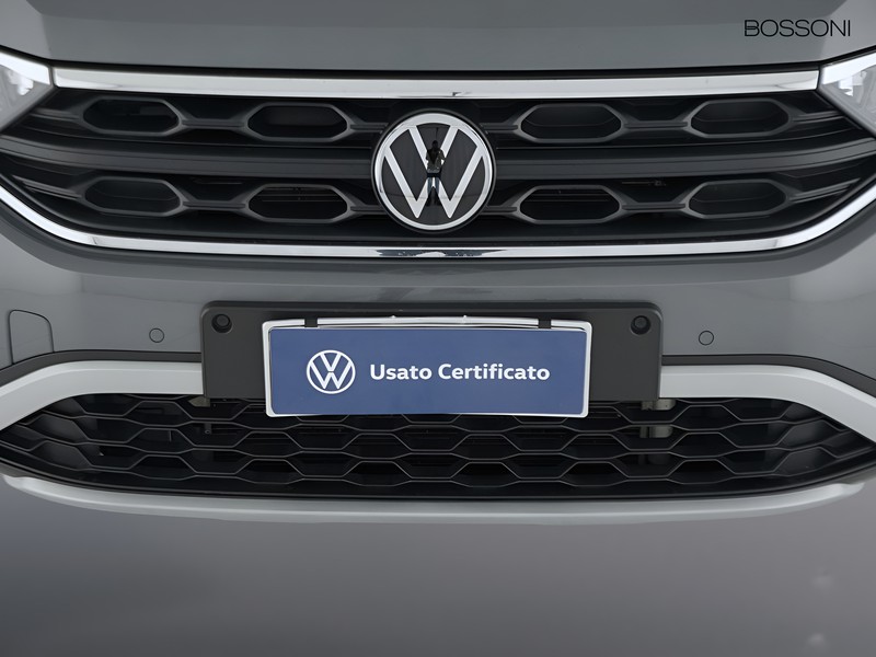 13 - Volkswagen T-Roc 2.0 tdi scr 150cv life dsg