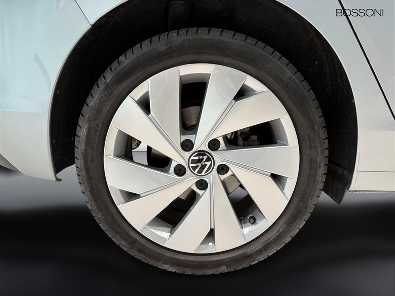 7 - Volkswagen Golf 2.0 tdi scr 150cv style dsg