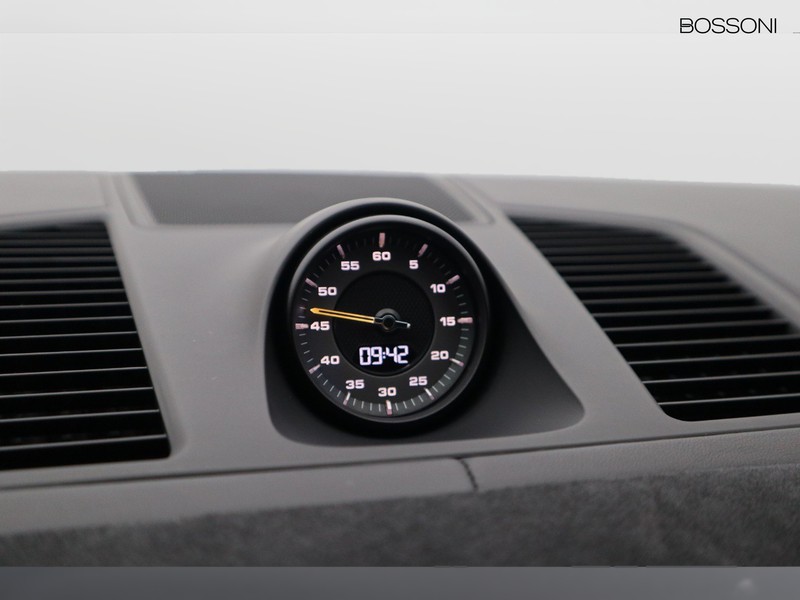 19 - Porsche Cayenne coupe 4.0 v8 turbo turbo gt tiptronic