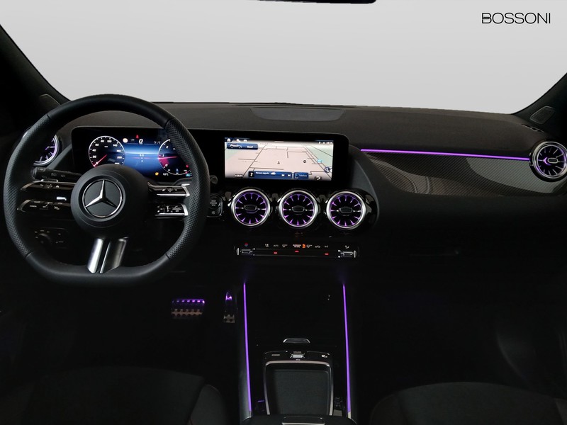 13 - Mercedes GLA 180 d amg line advanced plus 8g-dct