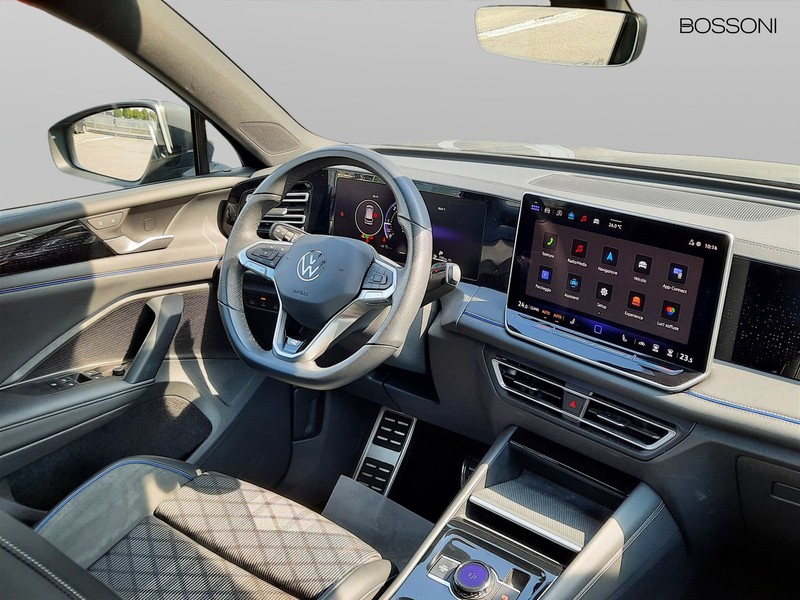25 - Volkswagen Tiguan 2.0 tdi scr 150cv r-line dsg