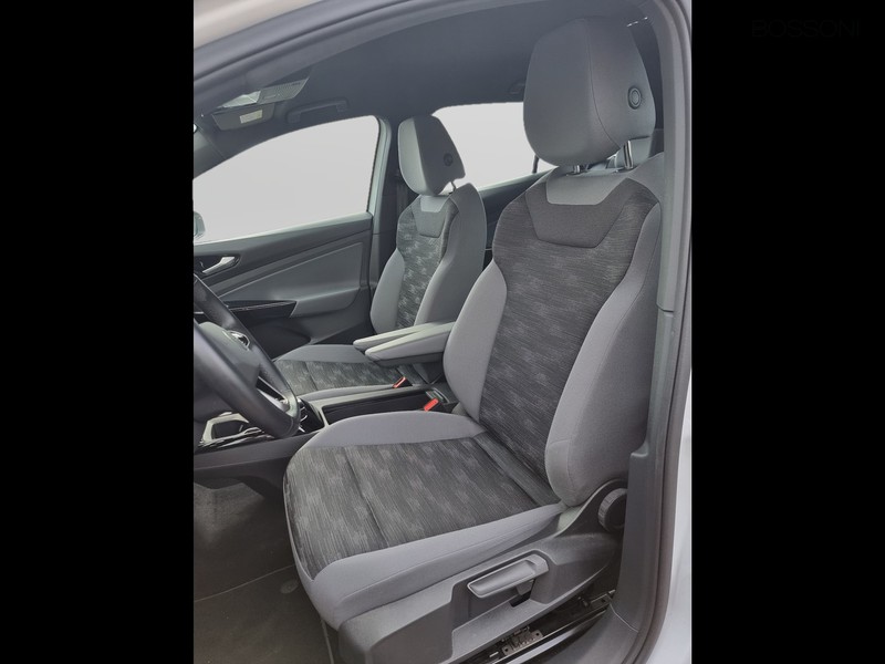 7 - Volkswagen ID.4 77 kwh pro performance