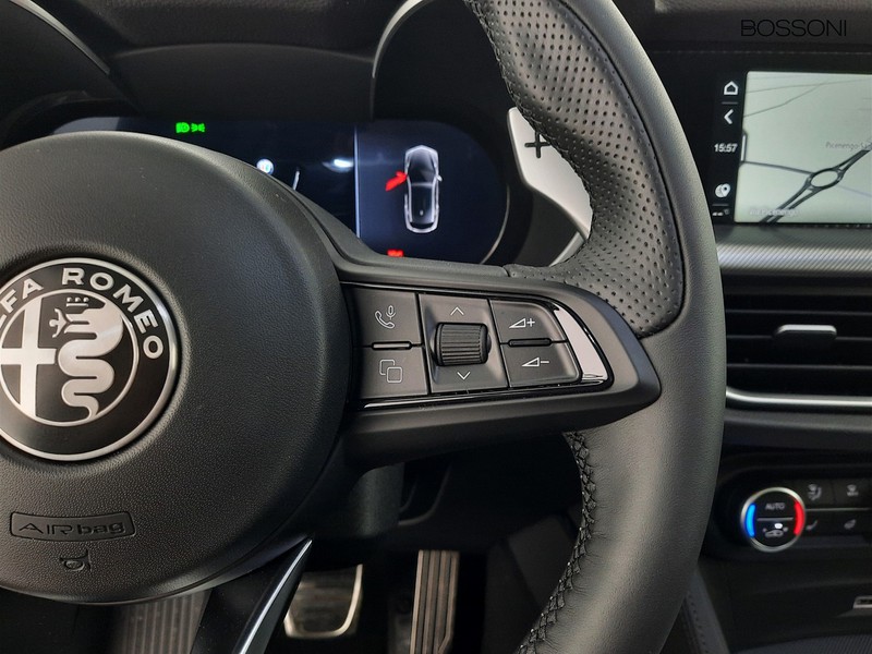 13 - Alfa Romeo Stelvio 2.2 turbo 210cv veloce q4 at8