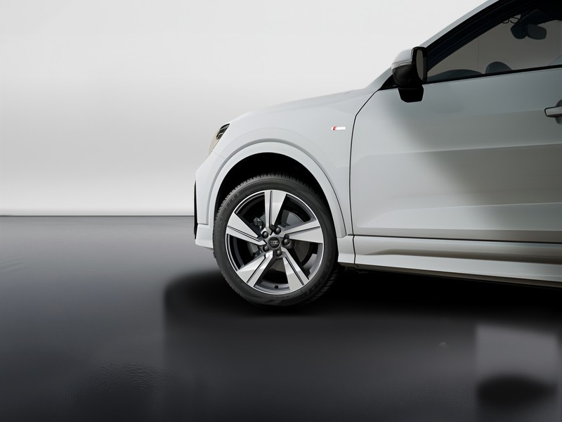 7 - Audi Q2 35 1.5 tfsi s line edition s tronic