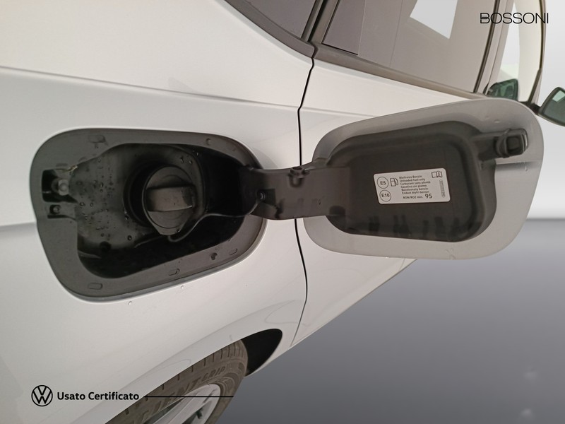 31 - Volkswagen Polo 1.0 tsi 95cv r line