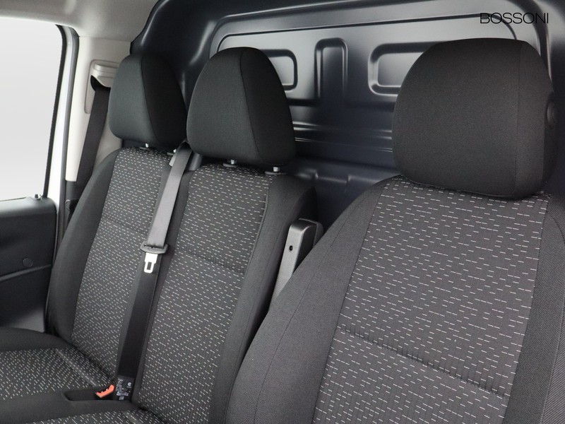 7 - Mercedes Vans Vito furgone 114 cdi long pro
