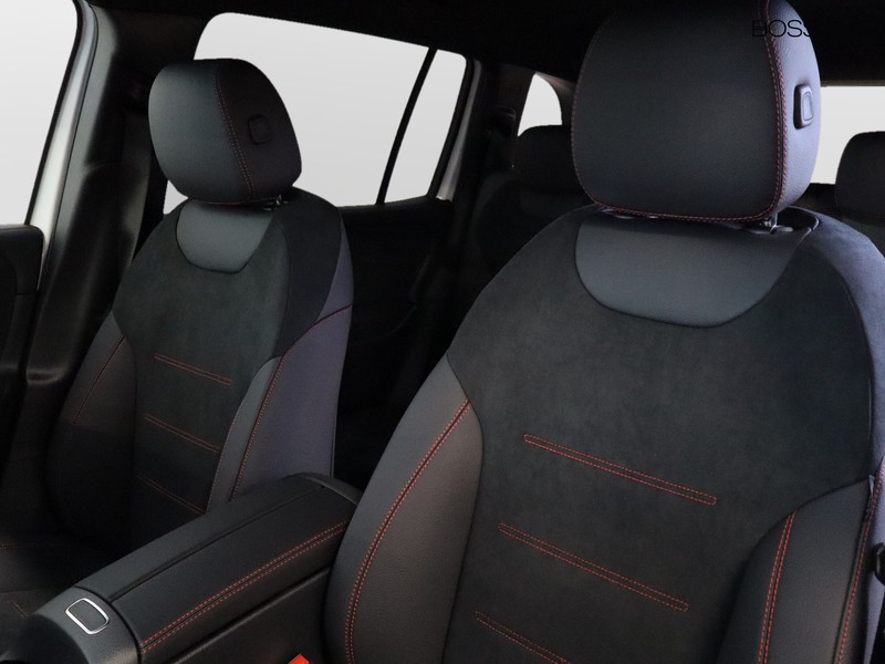 7 - Mercedes GLB 200 d amg line premium 8g-dct