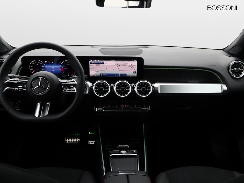 13 - Mercedes GLB 200 d amg line premium 4matic 8g-dct