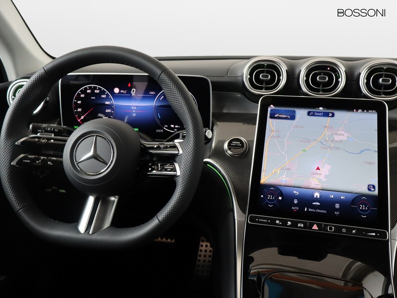 13 - Mercedes GLC suv 300 de plug in hybrid amg line premium tech 4matic 9g-tronic