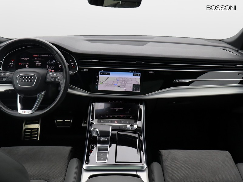 13 - Audi Q8 55 3.0 v6 tfsi mhev sport quattro tiptronic