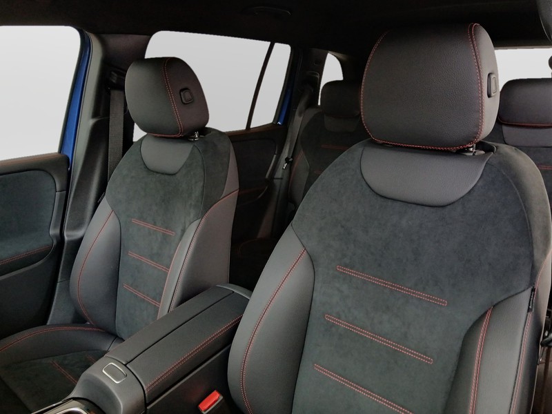 7 - Mercedes GLB 200 d amg line premium 8g-dct