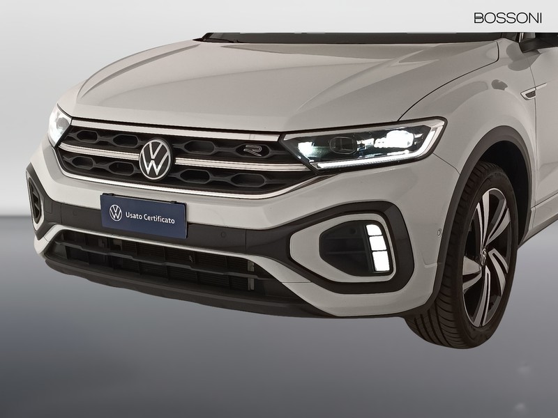 13 - Volkswagen T-Roc 2.0 tdi scr 115cv r-line plus