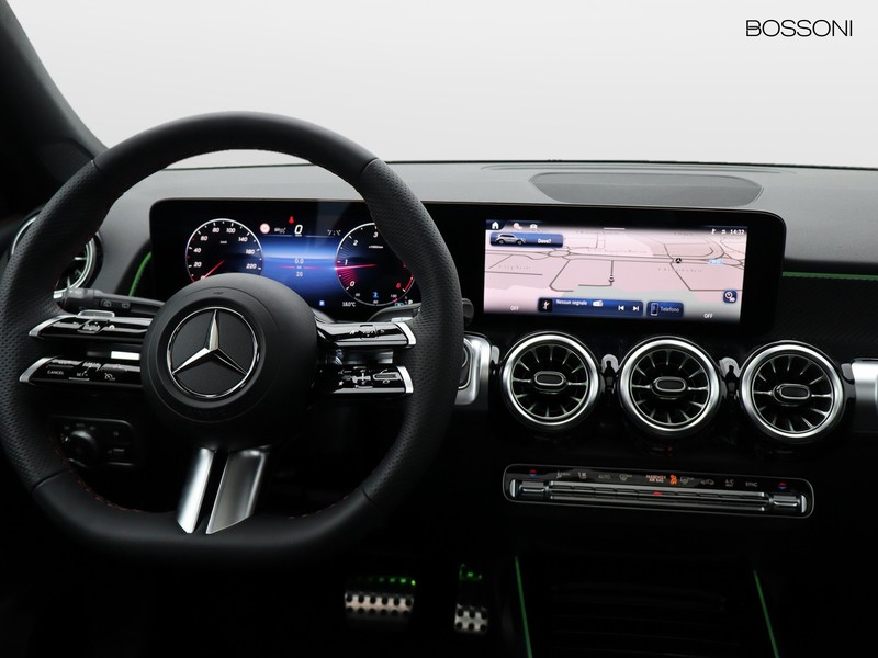 13 - Mercedes GLB 220 d amg line premium 4matic 8g-dct