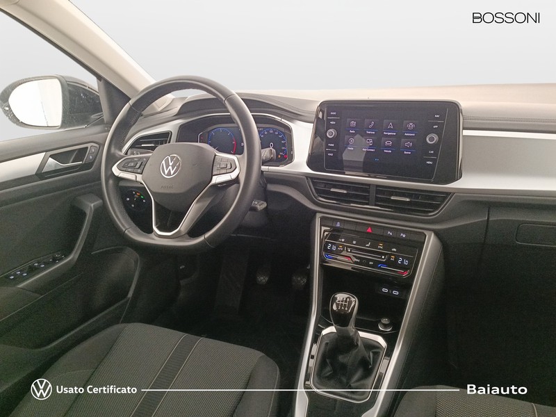 7 - Volkswagen T-Roc 2.0 tdi scr 115cv life