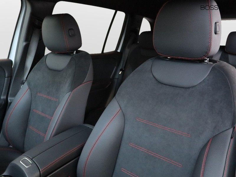 7 - Mercedes GLB 200 d amg line premium 8g-dct