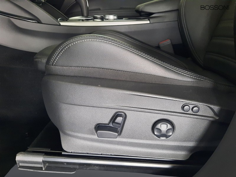 19 - Alfa Romeo Stelvio 2.2 turbo 210cv veloce q4 at8