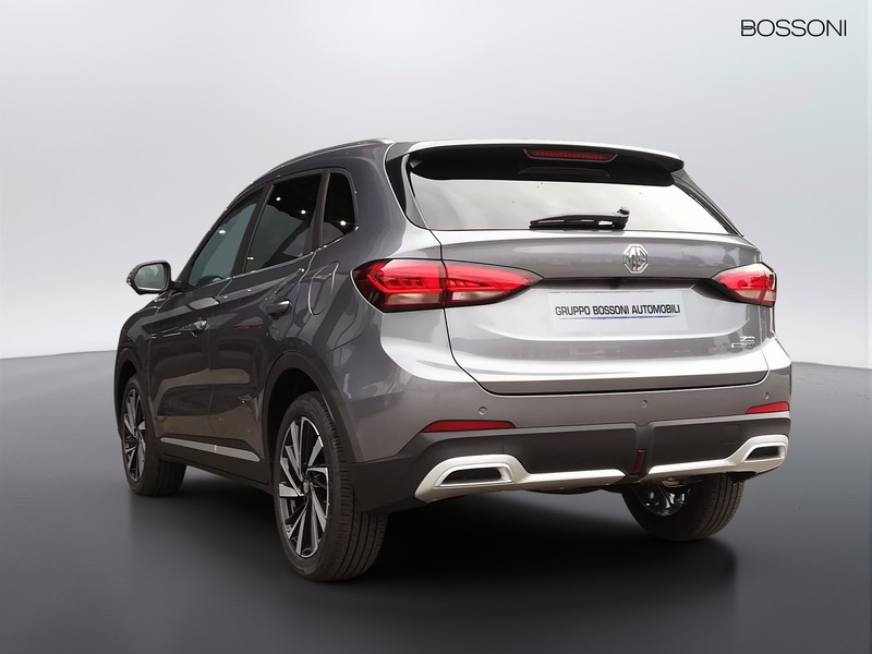 7 - Mg ZS 1.5 hybrid+ luxury auto