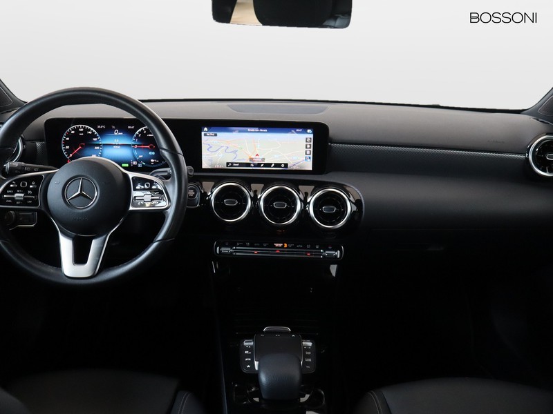 13 - Mercedes Classe A 250 e plug-in hybrid (e eq-power) sport 8g-dct