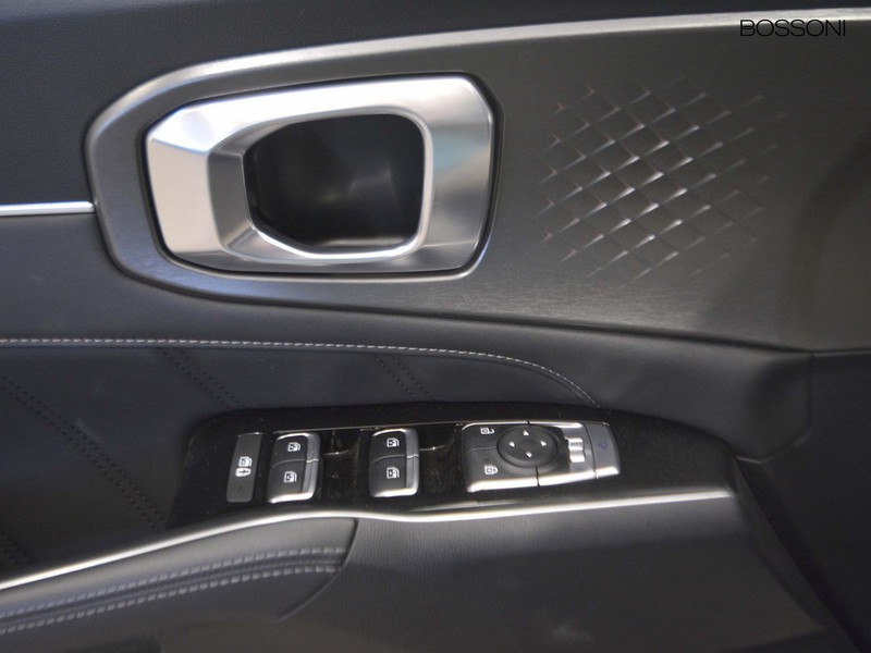13 - Kia Sorento 1.6 t-gdi phev style awd at6