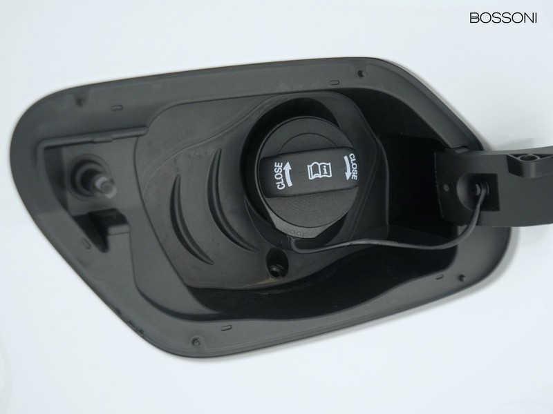31 - Volkswagen Golf 1.5 tsi ehybrid 204cv edition plus dsg