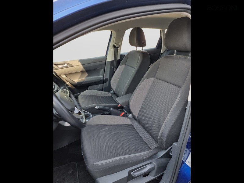 7 - Volkswagen Polo 1.0 tsi 95cv life dsg