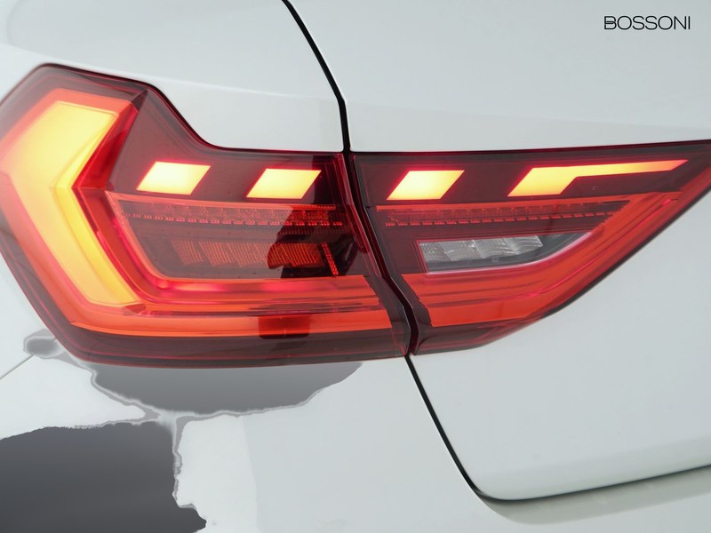 7 - Audi A1 sportback 30 1.0 tfsi 116cv business s tronic