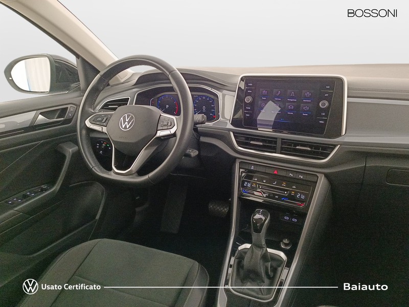 7 - Volkswagen T-Roc 1.5 tsi act style dsg
