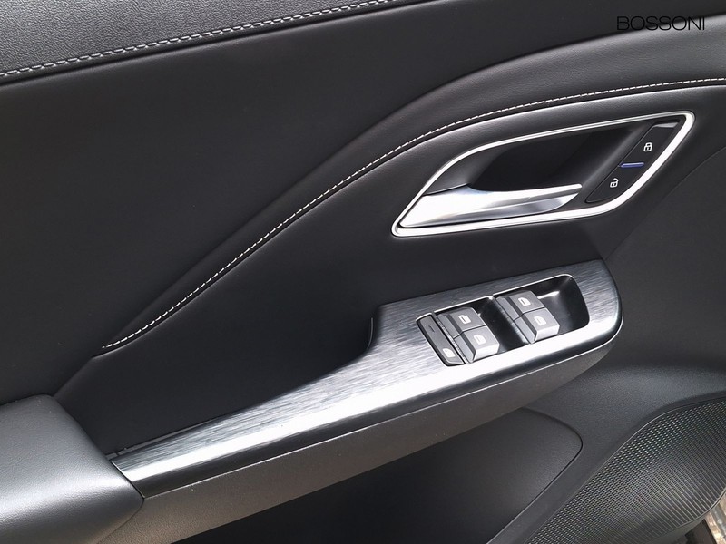 19 - Mg ZS 1.5 hybrid+ luxury auto