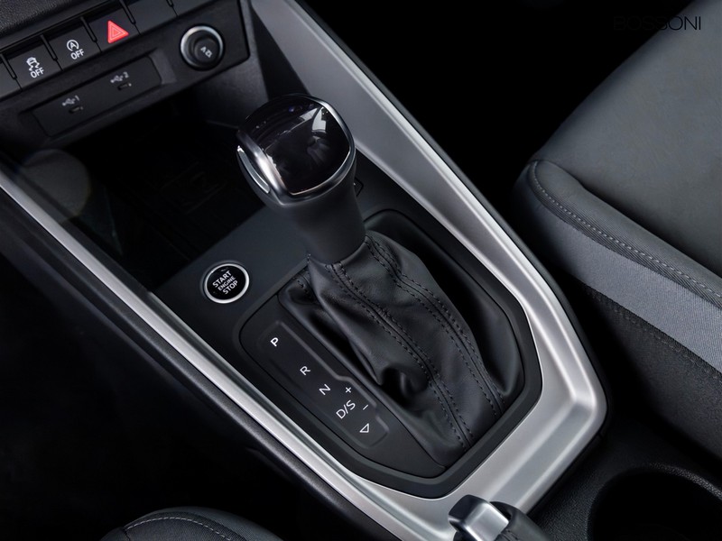 7 - Audi A1 allstreet 30 1.0 tfsi 116cv business s tronic