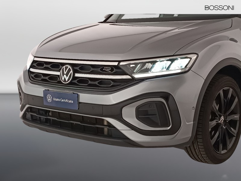 13 - Volkswagen T-Roc 1.5 tsi act r line