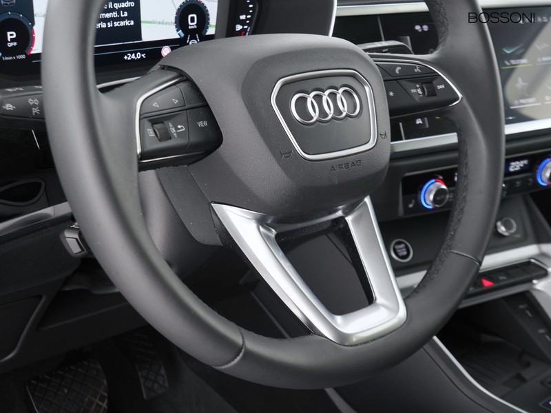25 - Audi Q3 35 1.5 tfsi evo2 business advanced s tronic