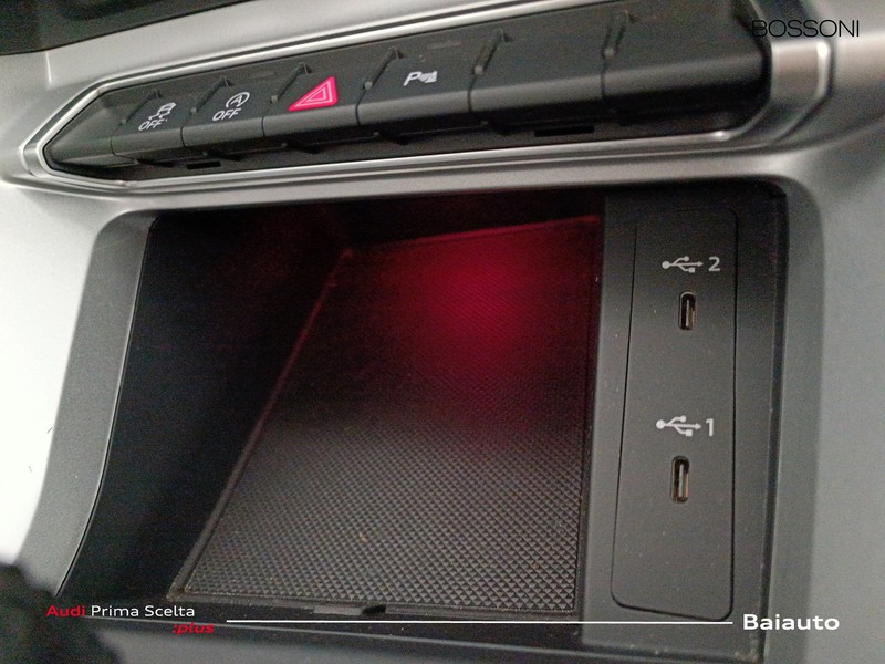 13 - Audi Q3 35 2.0 tdi business advanced s tronic
