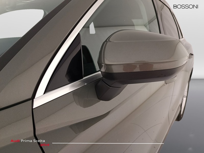 25 - Audi Q3 35 2.0 tdi business advanced s tronic