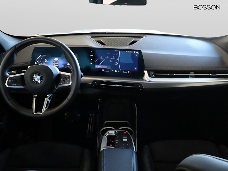 13 - BMW X1 18d sdrive msport dct