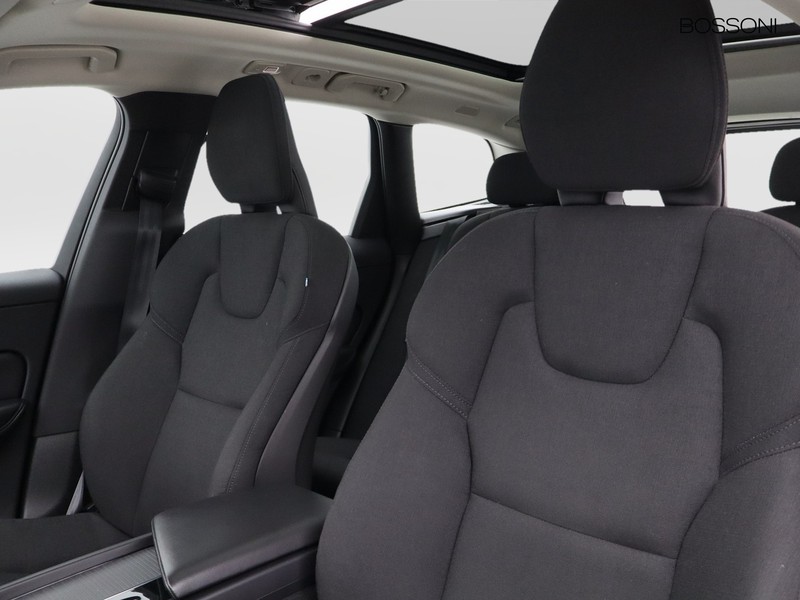 7 - Volvo XC60 2.0 t6 recharge plug-in hybrid  inscription expression awd automatico