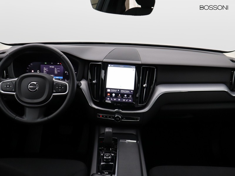 13 - Volvo XC60 2.0 t6 recharge plug-in hybrid  inscription expression awd automatico